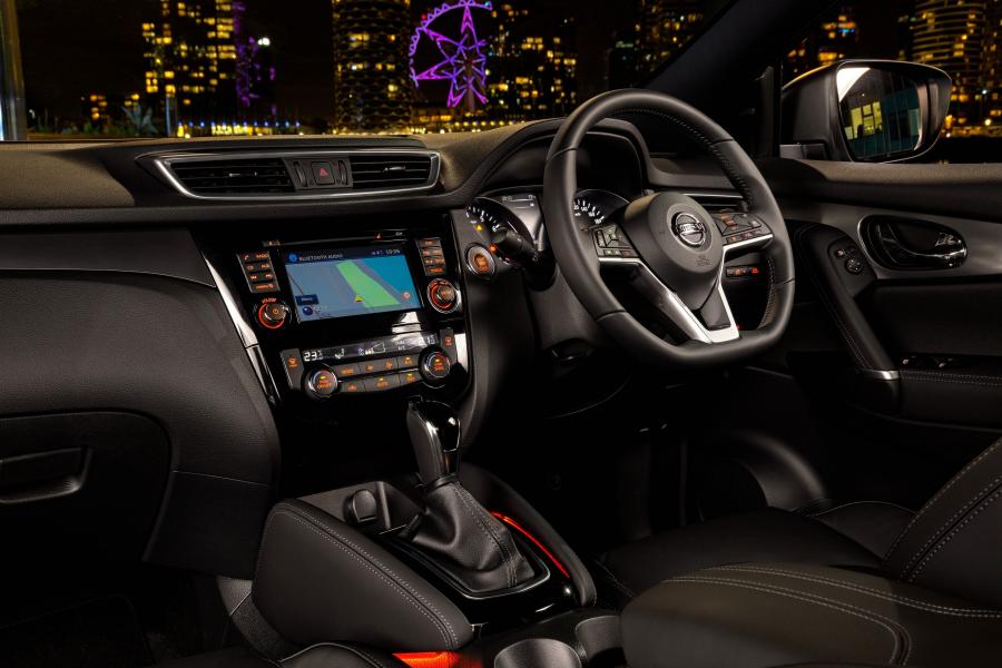 Интерьер Nissan Qashqai Ti 2018 года  (AU) (фото 4 из 25)
